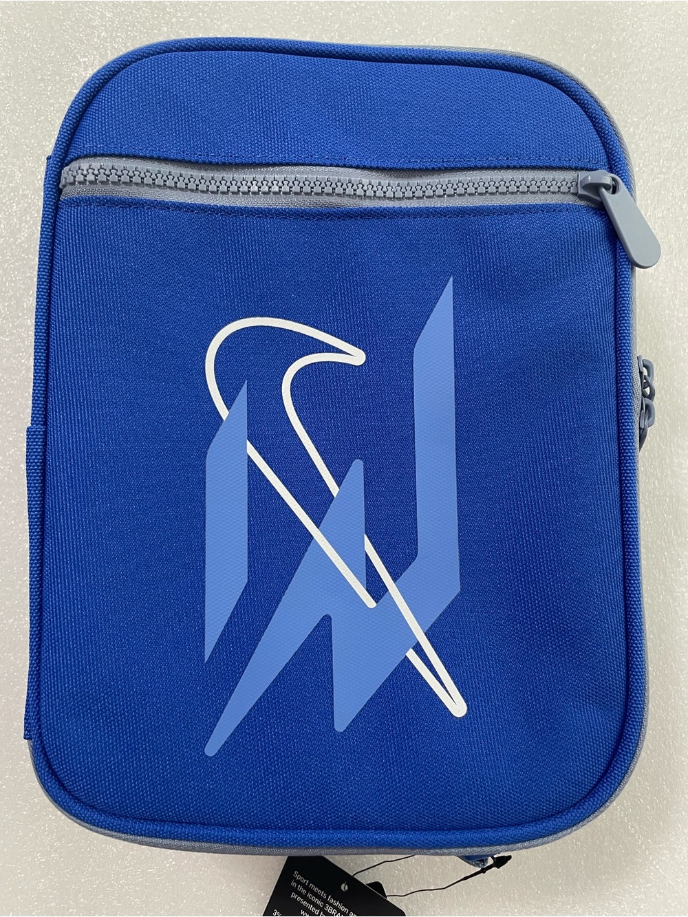 *NEW* Nike Kids Unisex Game Royal Hard Shell Insulated Lunch Box (9AT051-U89)